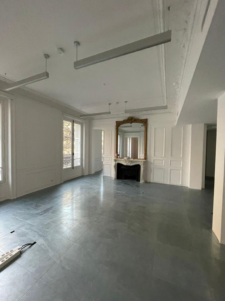 Bureau Paris 205m² Location bureau Paris OLBUR2114522 10